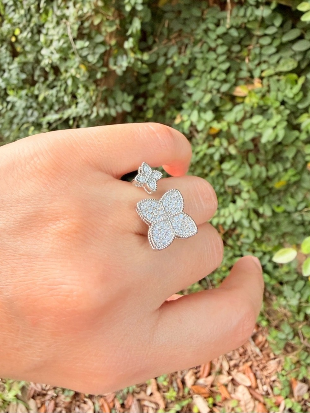 Diamond Look Pavรฉ Floral Open Ring in Silver - Jewelry - Picture 4 of 4